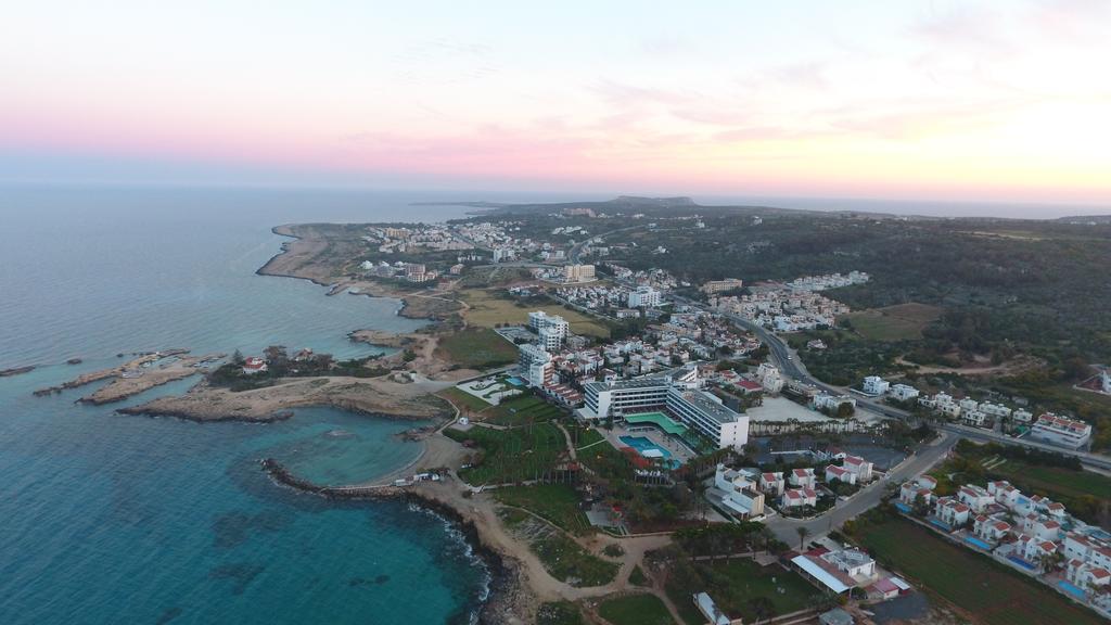 פרוטאראס Thalassa Court Sandy Beach Apartment מראה חיצוני תמונה